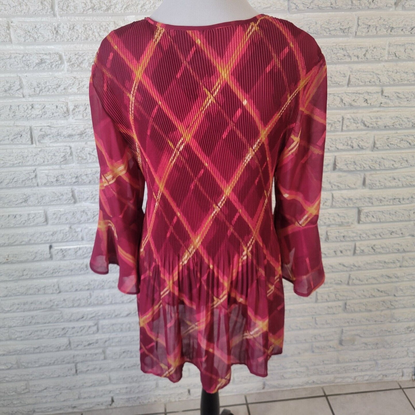 Catherines Womens Top 1X Tunic Bell Sleeve Red Pink Sheer Beaded Lightweight