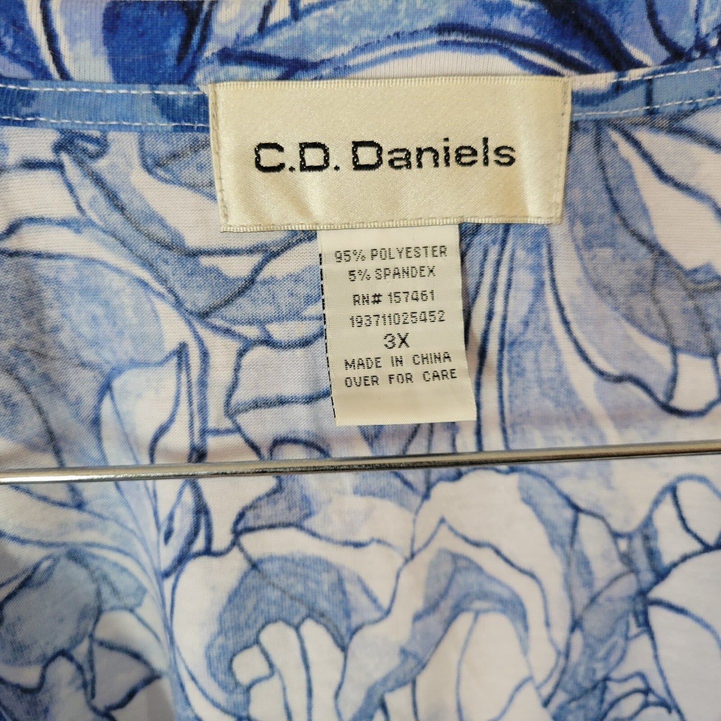 CD Daniels Womens Top 3X Plus Tunic Long Sleeve Blue Floral Poly Blend Casual