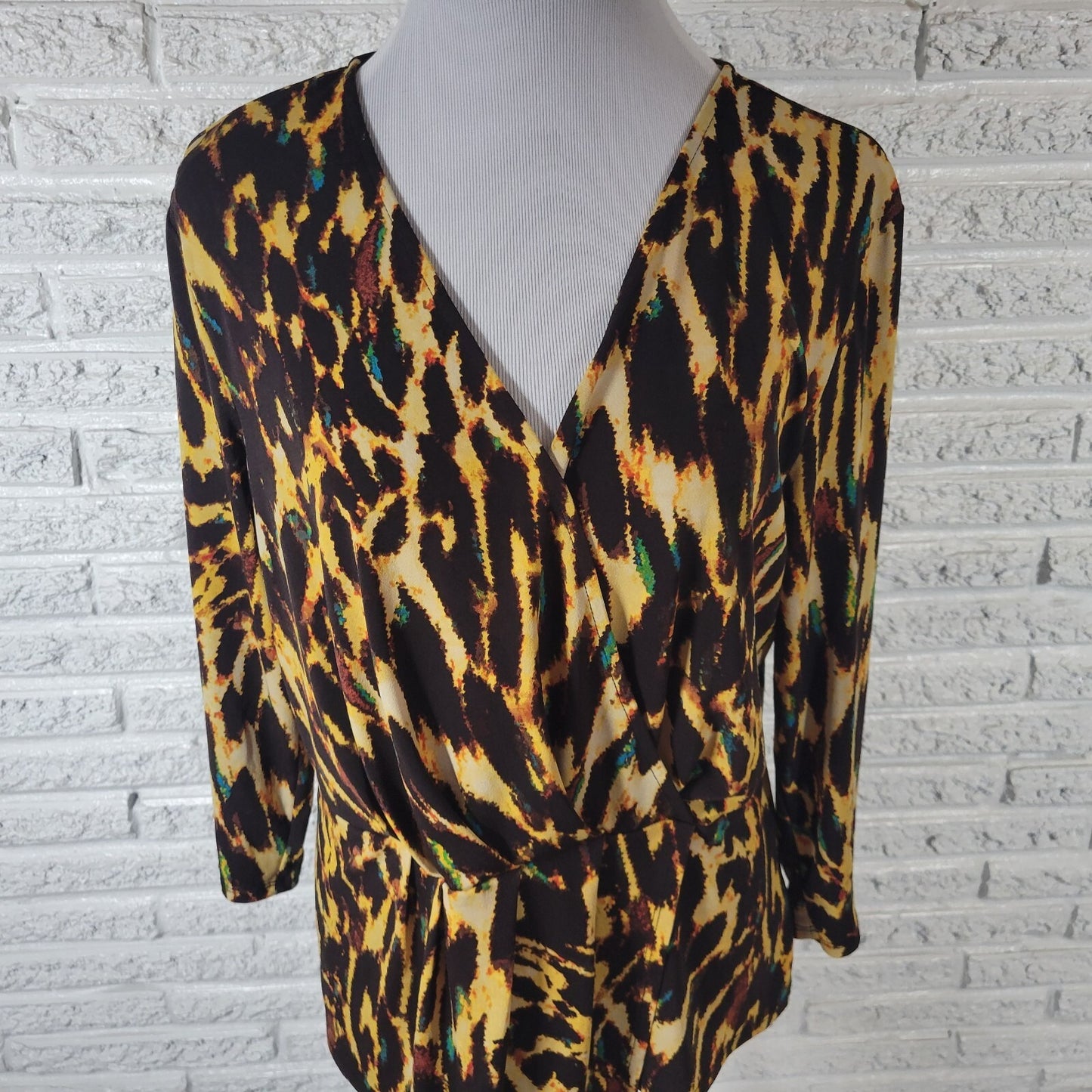 Bold Elements Womens Top Extra Large Long Sleeve Brown Yellow Animal Print