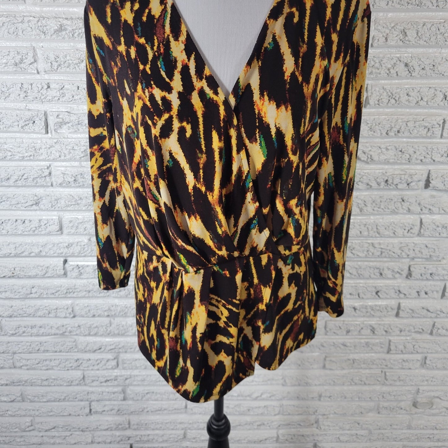 Bold Elements Womens Top Extra Large Long Sleeve Brown Yellow Animal Print