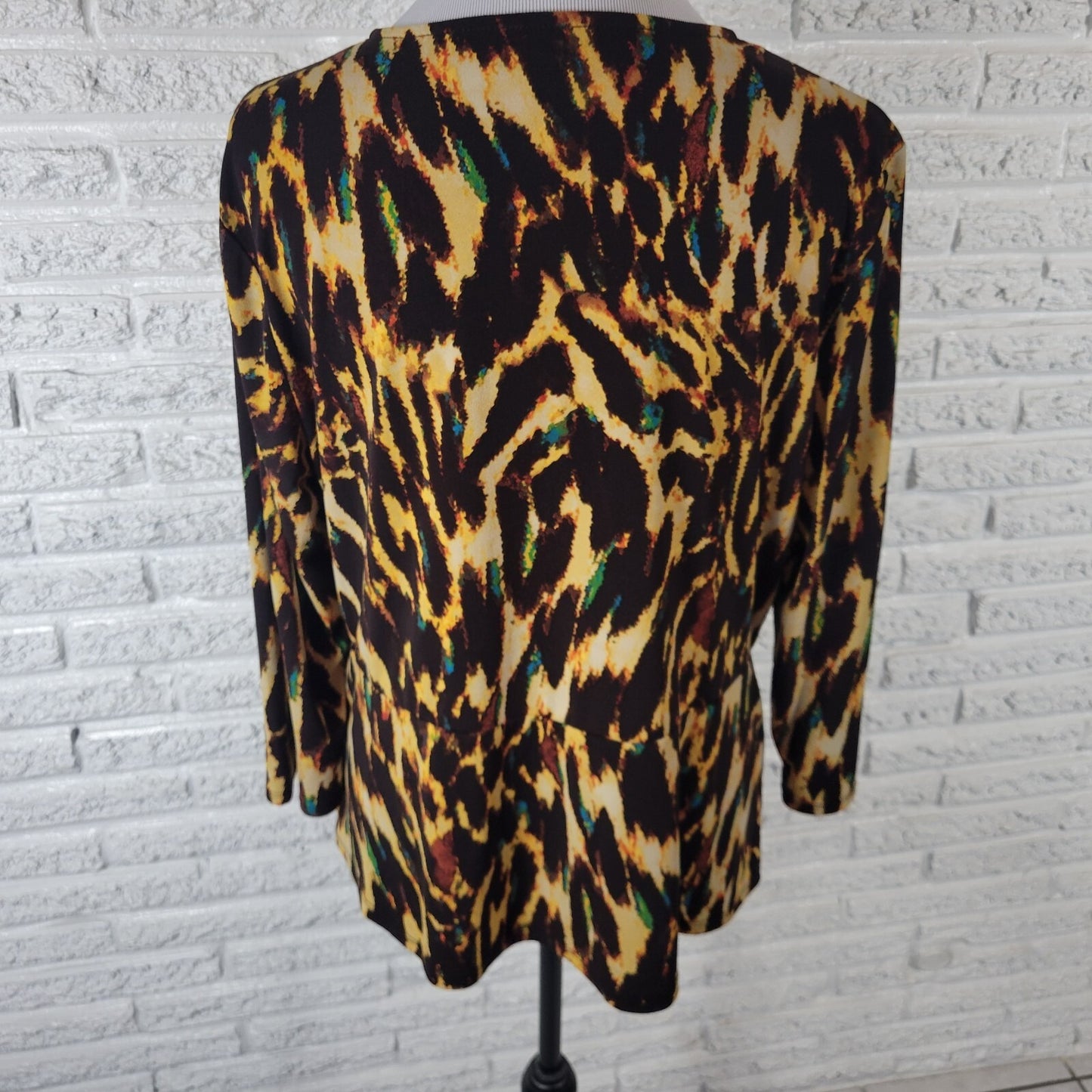 Bold Elements Womens Top Extra Large Long Sleeve Brown Yellow Animal Print