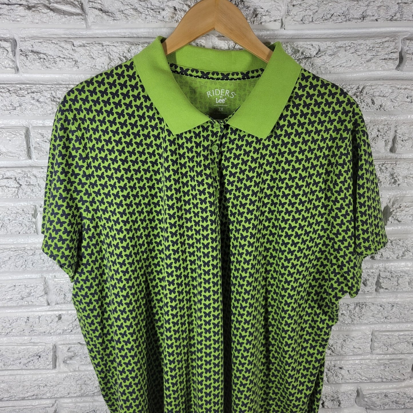 Riders Lee Womens Top 3X Plus Short Sleeve Quarter Button Green Butterflies