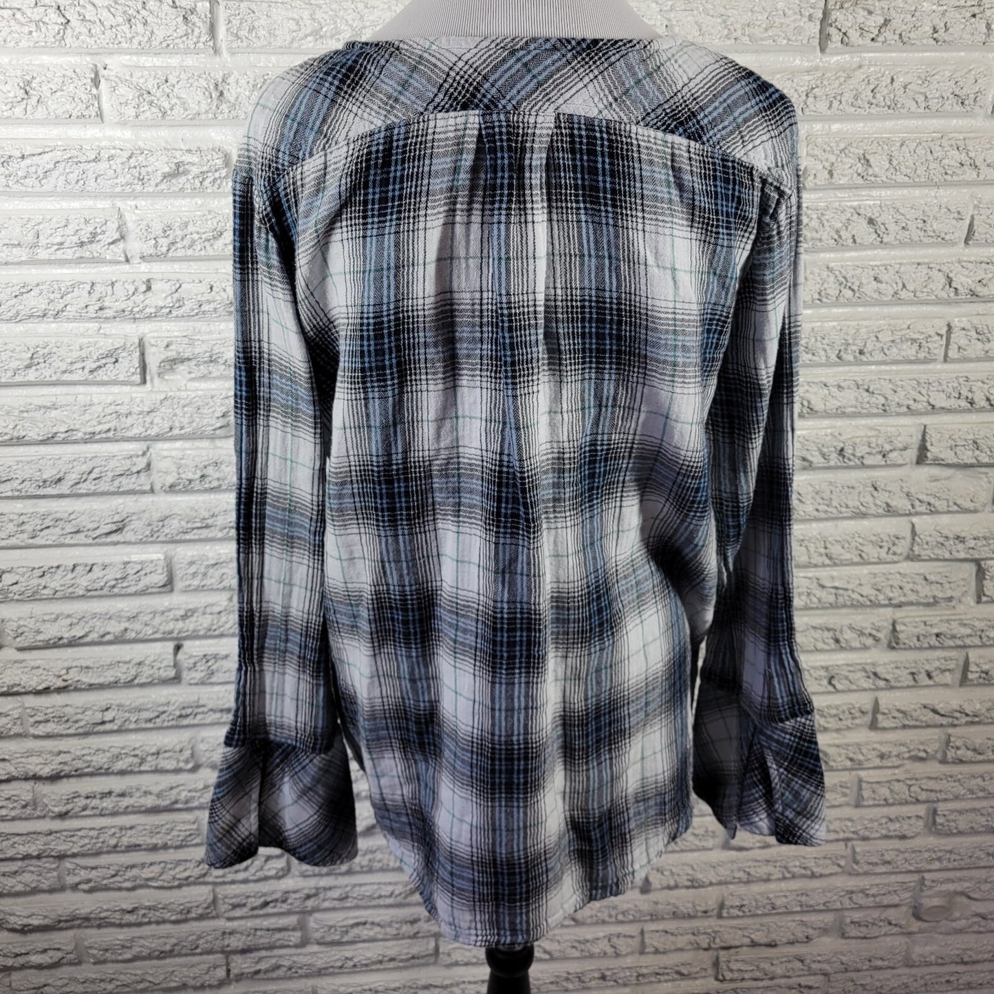Time Tru Women Top XXL 20 Plus Long Sleeve Gray Blue Plaid Scoop Neck Tied Hem