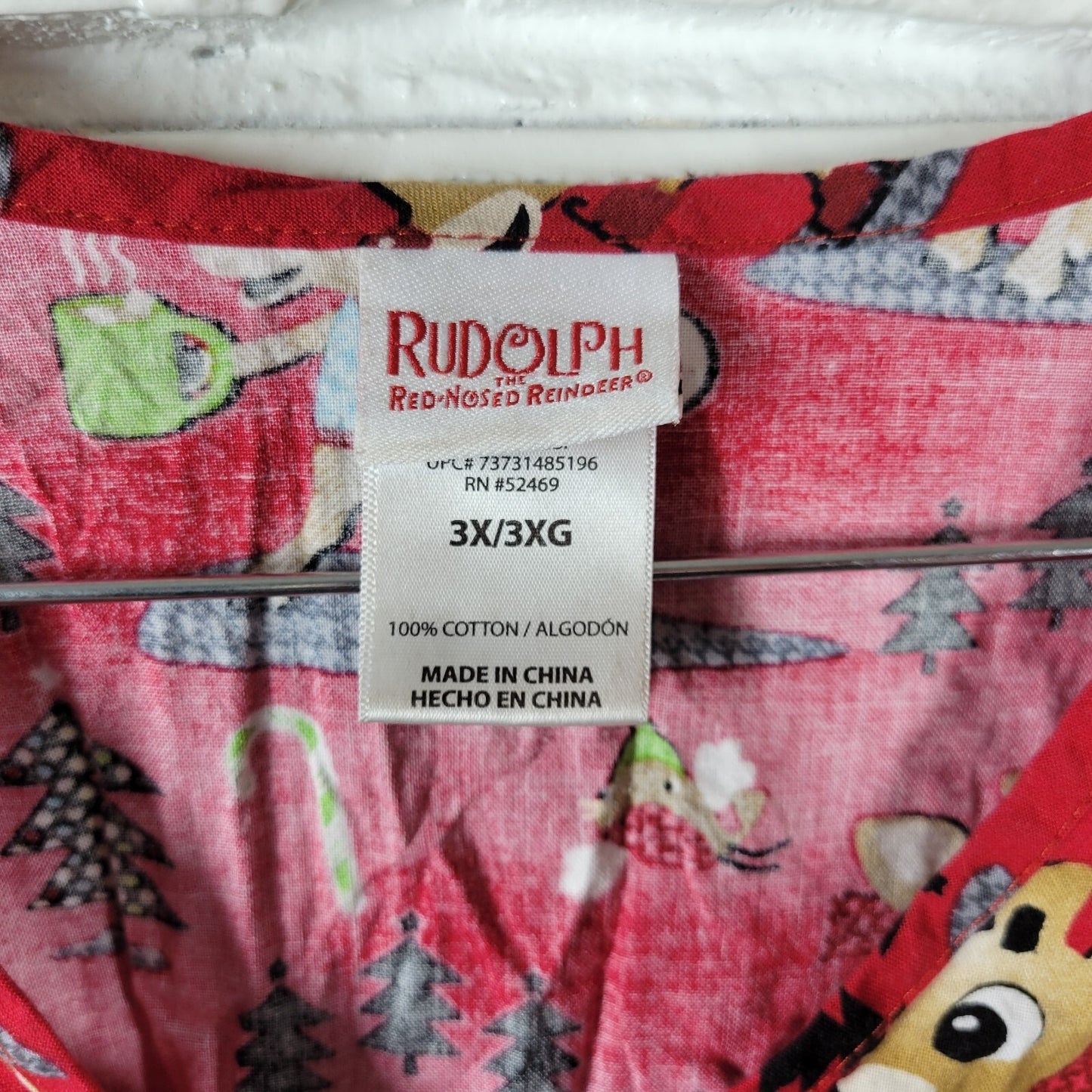 Christmas Rudolph Reindeer Unisex Scrub Top 3X Plus Red Pockets Elastic Back