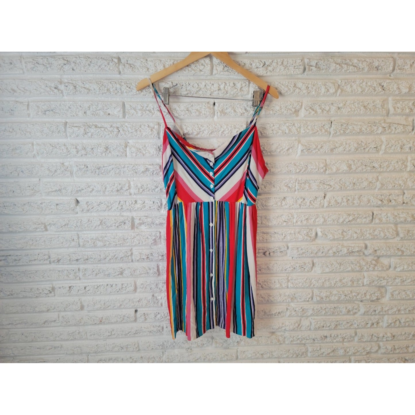 Forever 21 Womens Top 1X Plus Cami Spaghetti Strap Swing Rayon Adjustable Stripe