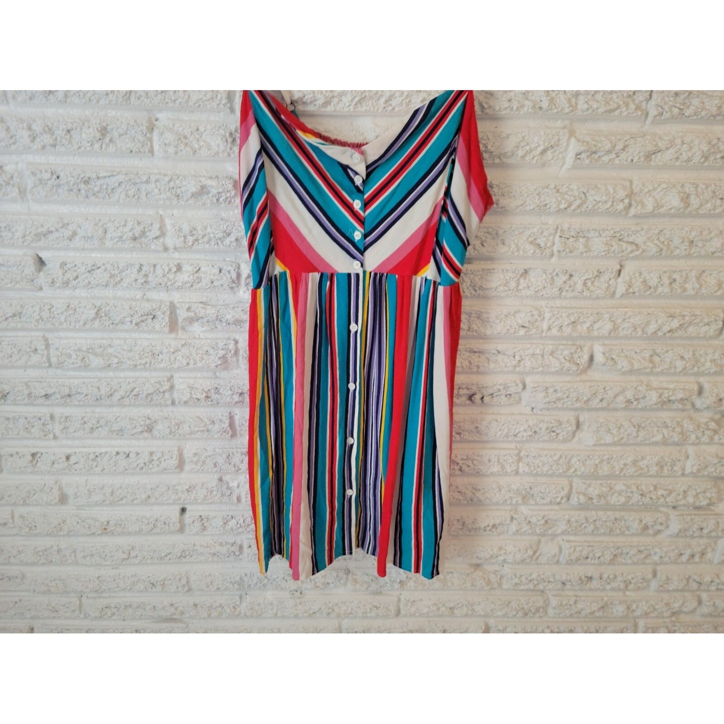 Forever 21 Womens Top 1X Plus Cami Spaghetti Strap Swing Rayon Adjustable Stripe