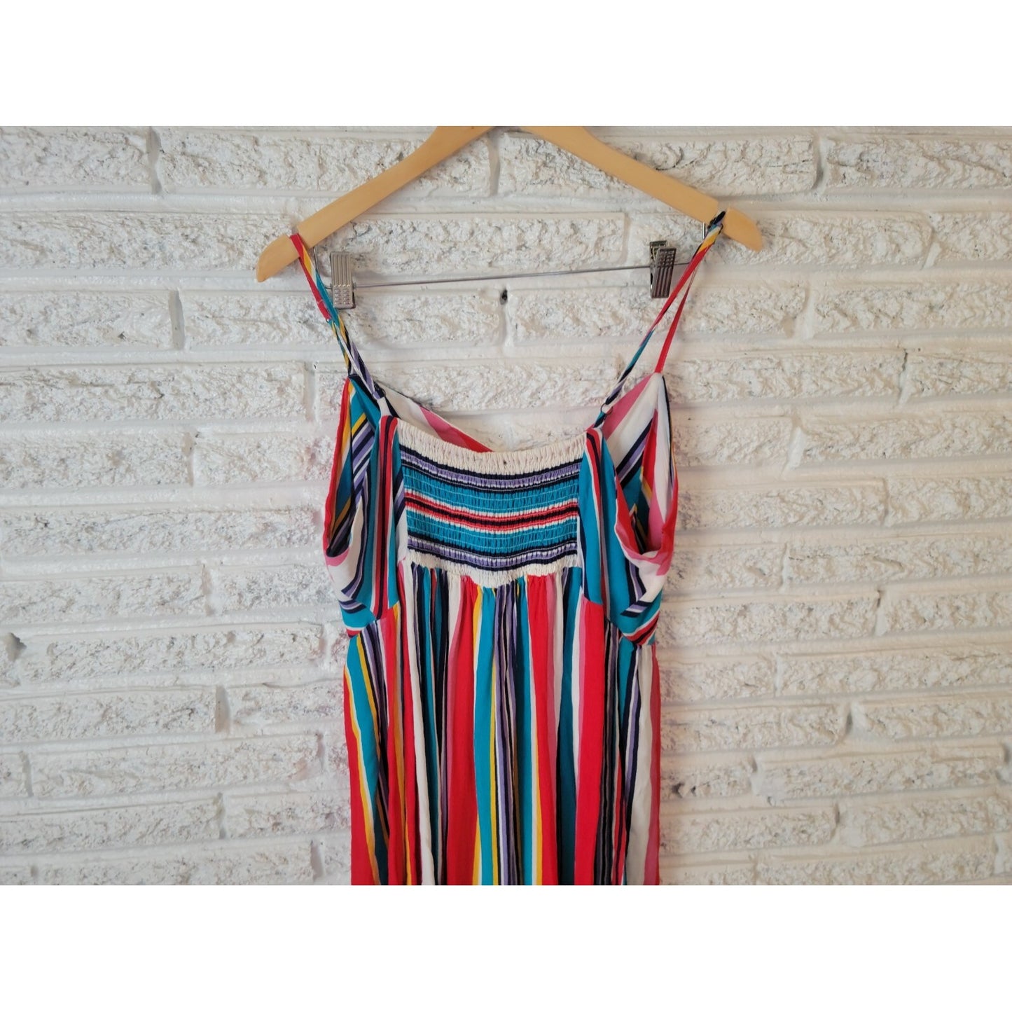 Forever 21 Womens Top 1X Plus Cami Spaghetti Strap Swing Rayon Adjustable Stripe