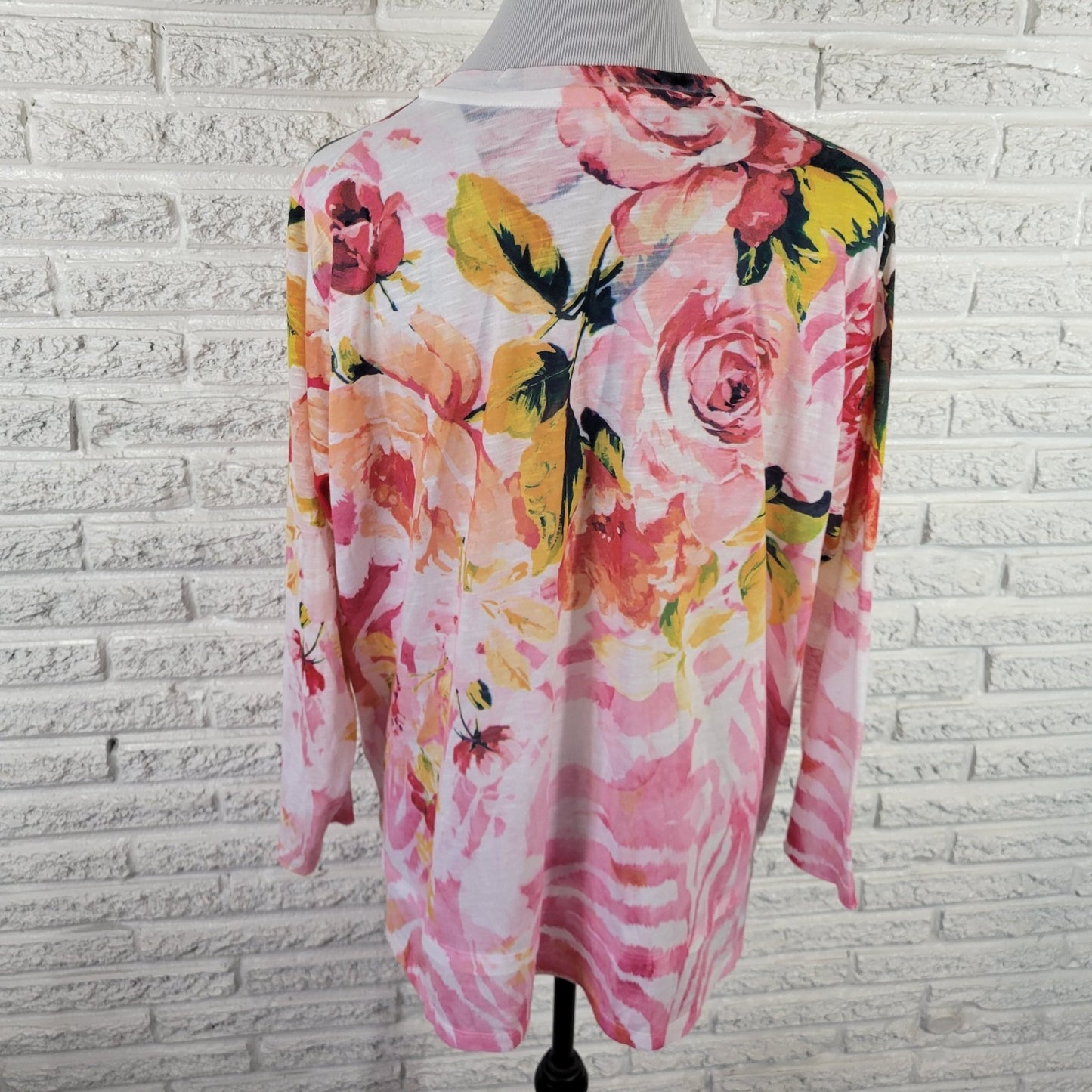 Concepts Womens Top XXL 20 Plus Tee Long Sleeve Pink Floral Rhinestone Casual