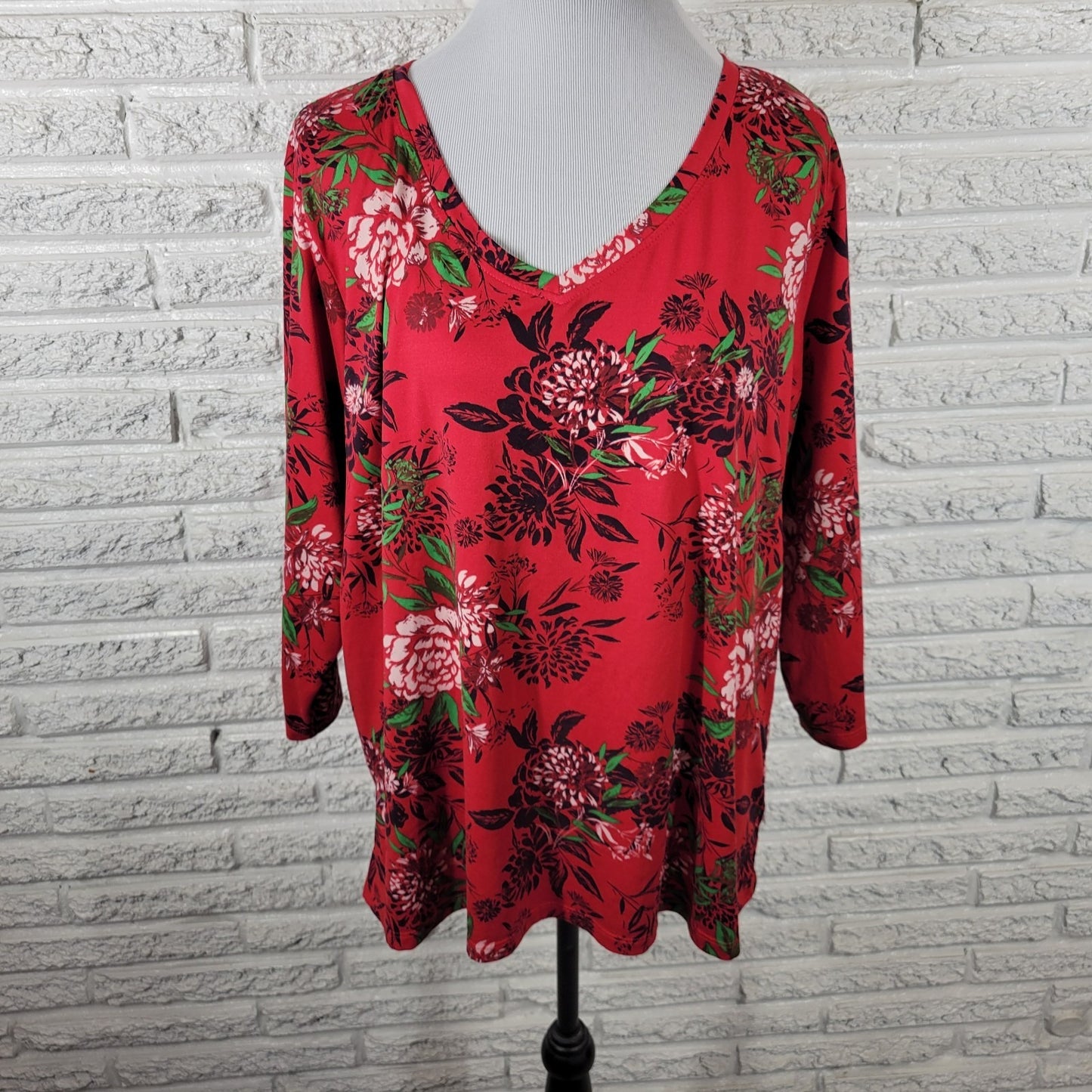Pioneer Woman Womens Top XXL Plus 3/4 Sleeve Red Black Floral Comfy Poly Blend