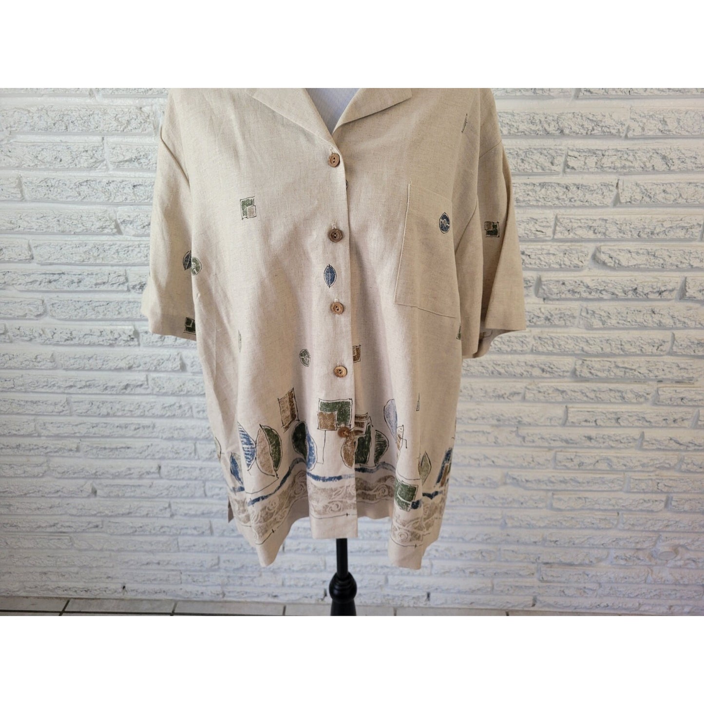 Maggie Barnes Womens Shirt 24WP Plus Short Sleeve Beige Abstract Linen Rayon