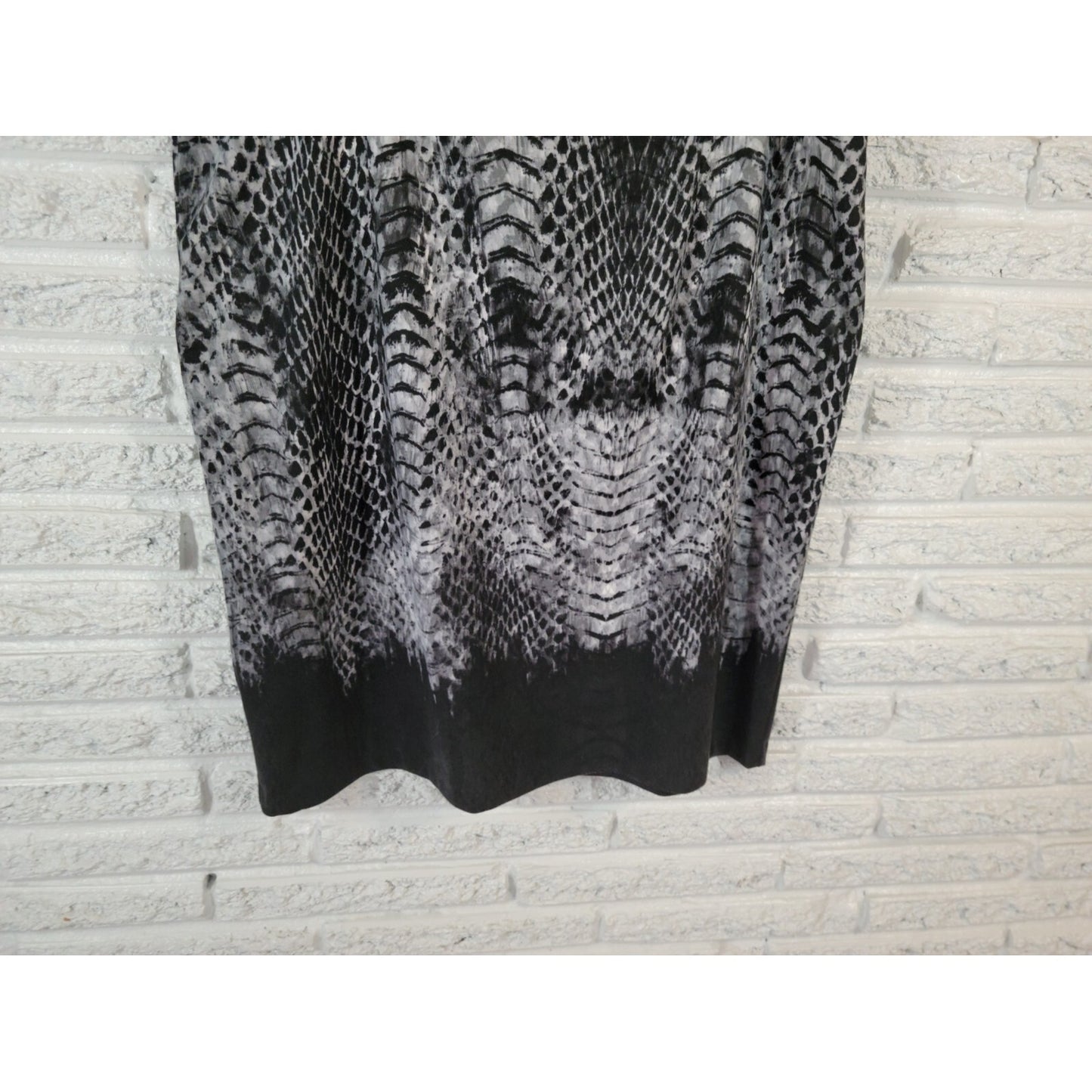 Peter Nygard Womens Skirt 1X Plus Pencil Black Gray Animal Print Comfort Waist