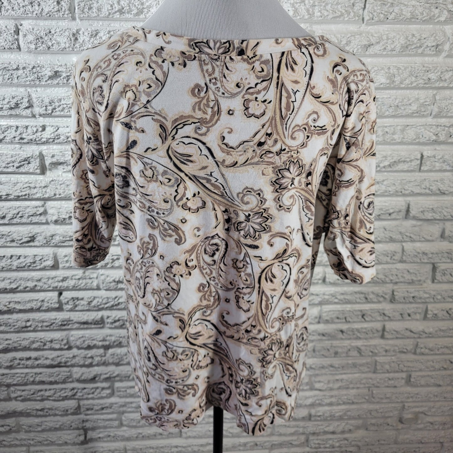 Croft Barrow Womens Top Extra Large Tee Short Sleeve Tan Paisley Lightweight