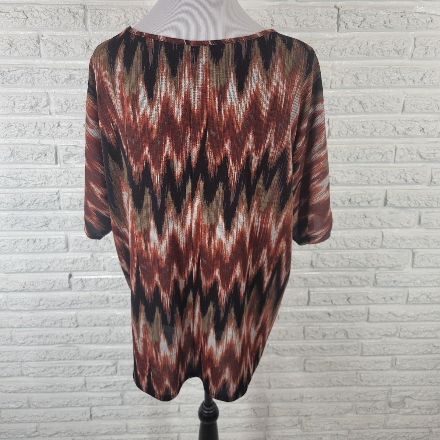 Notations Womens Top 2X Plus Short Sleeve Earth Tones Watercolor Studded Comfy