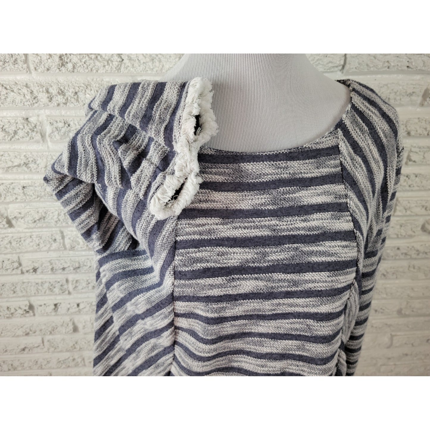 Chicos Womens Top 3 Standard Extra Large Gray Stripe Casual Poly Blend Fringe