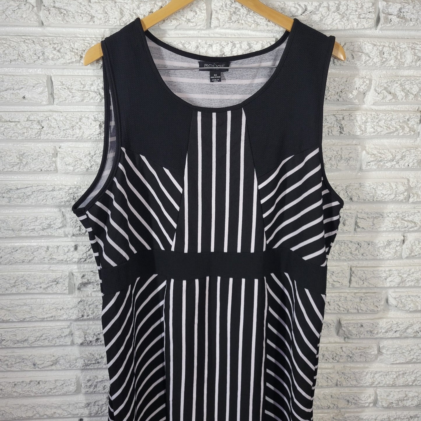 Rouge Womens Dress 4X Plus Sleeveless Mini Black Stripe Poly Blend Lightweight