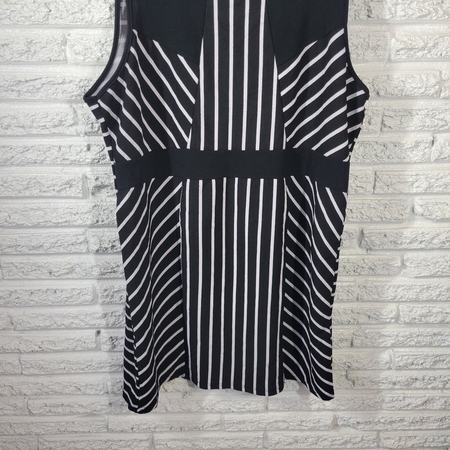 Rouge Womens Dress 4X Plus Sleeveless Mini Black Stripe Poly Blend Lightweight