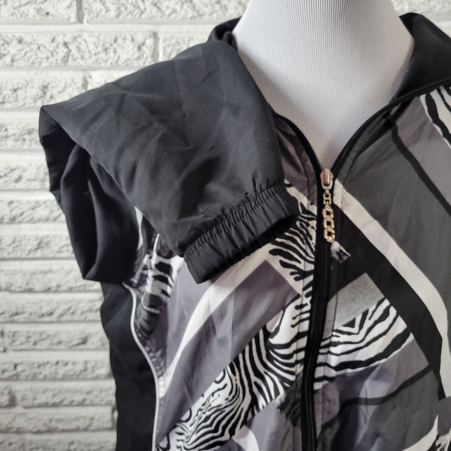 Activology Women Jacket Extra Large Black Animal Print  Zip Lightweight Lined