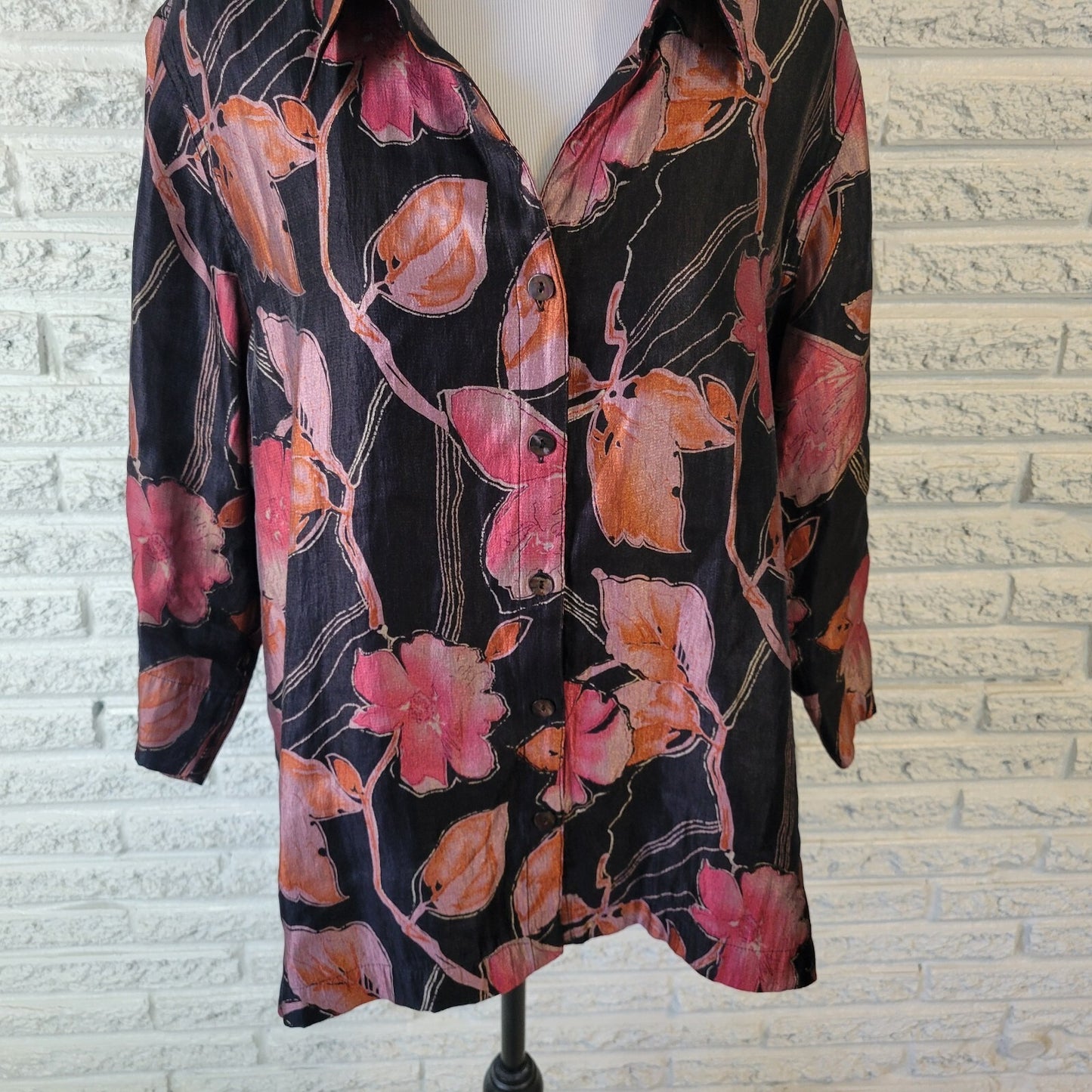 Scott Taylor Womens Top 1X Plus 3/4 Sleeve Black Pink Floral Button Lightweight