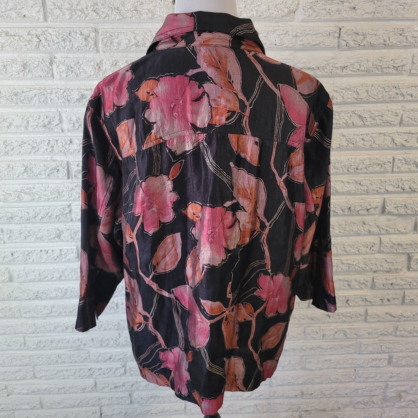 Scott Taylor Womens Top 1X Plus 3/4 Sleeve Black Pink Floral Button Lightweight