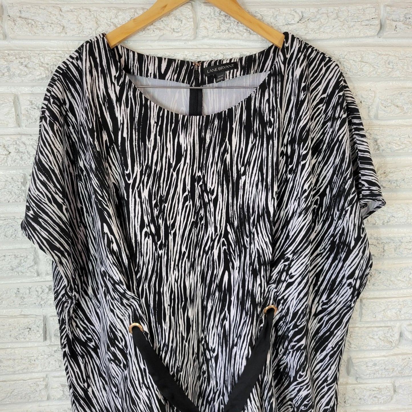 Lane Bryant Womens Top 22 24 Plus Zip Back Zebra Black Animal Print Poly Blend
