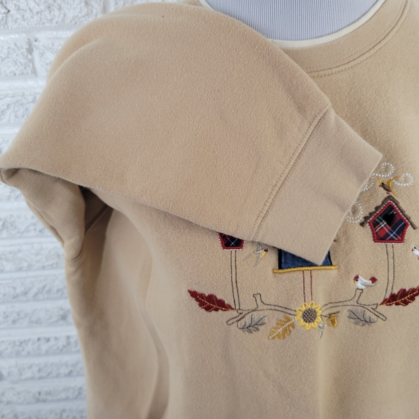 Classic Elements Womens Sweatshirt XL Beige Birdhouses Embroidered Comfy Casual