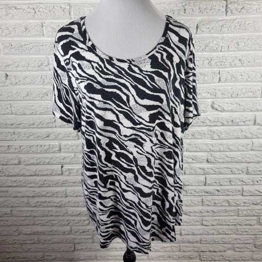 JM Collection 1X T-Shirt Tunic Women Plus Size Black Animal Print Rayon Stretch
