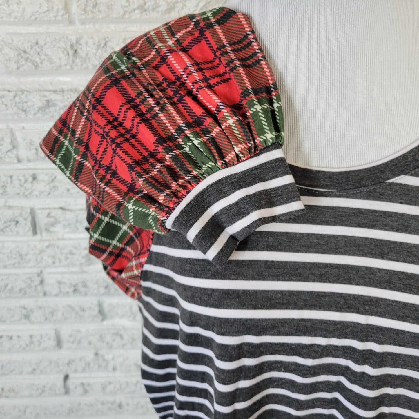 Southern Stitch Women Top XXL Plus Tee Tunic Raglan Sleeve Lightweight Red Plaid