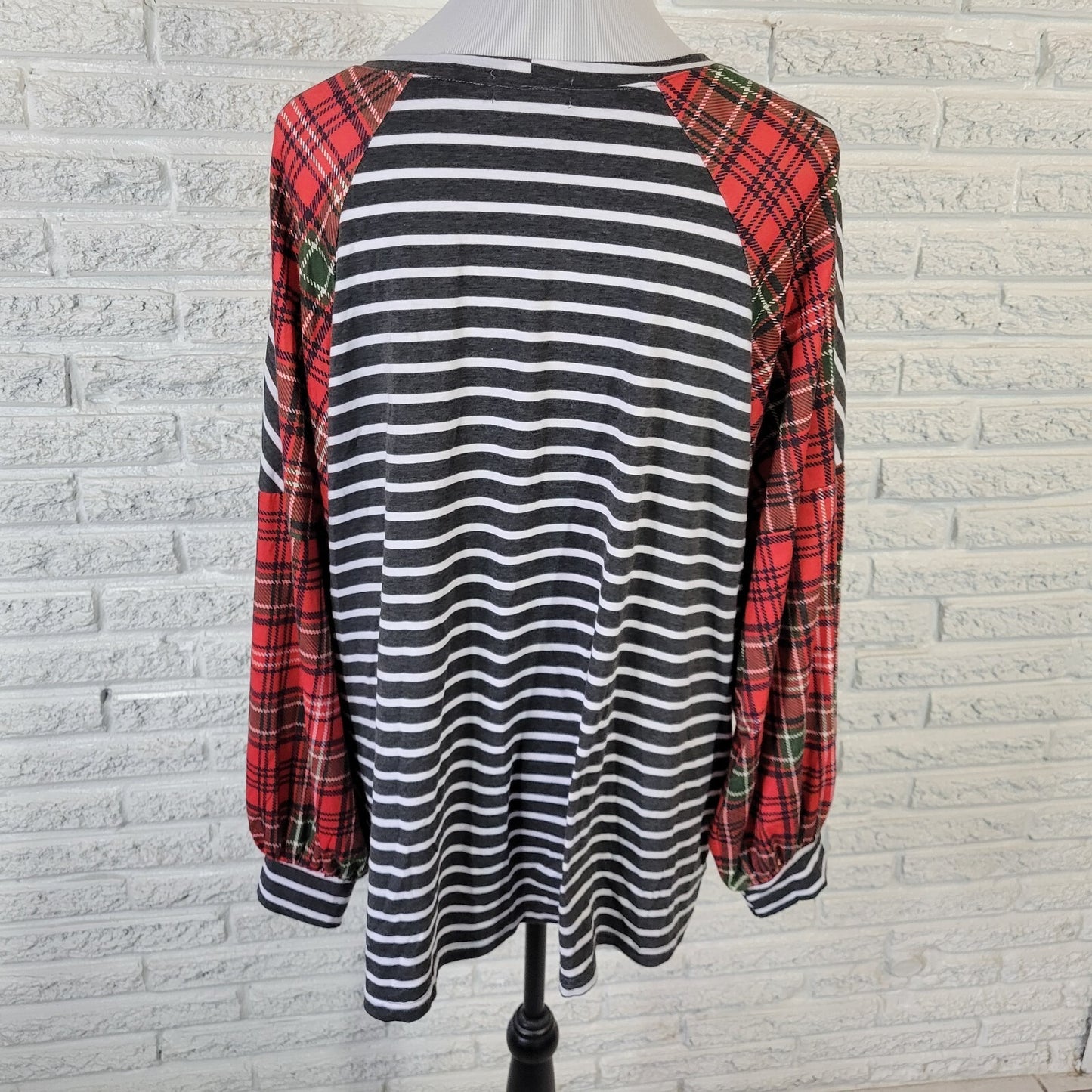 Southern Stitch Women Top XXL Plus Tee Tunic Raglan Sleeve Lightweight Red Plaid