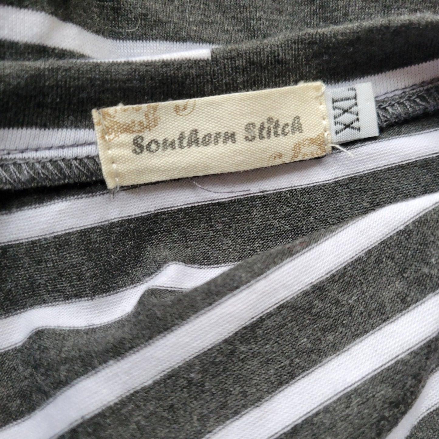 Southern Stitch Women Top XXL Plus Tee Tunic Raglan Sleeve Lightweight Red Plaid