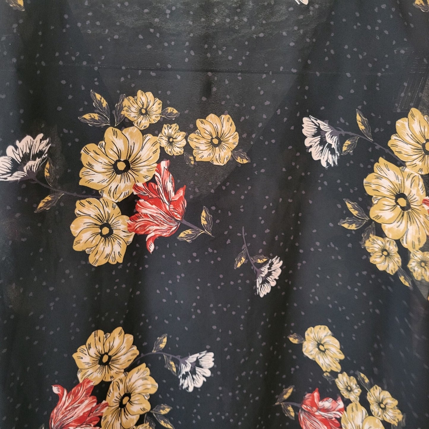 Maurices Womens Top 0 0X Plus Sleeveless Flowy Black Floral Sheer Lightweight