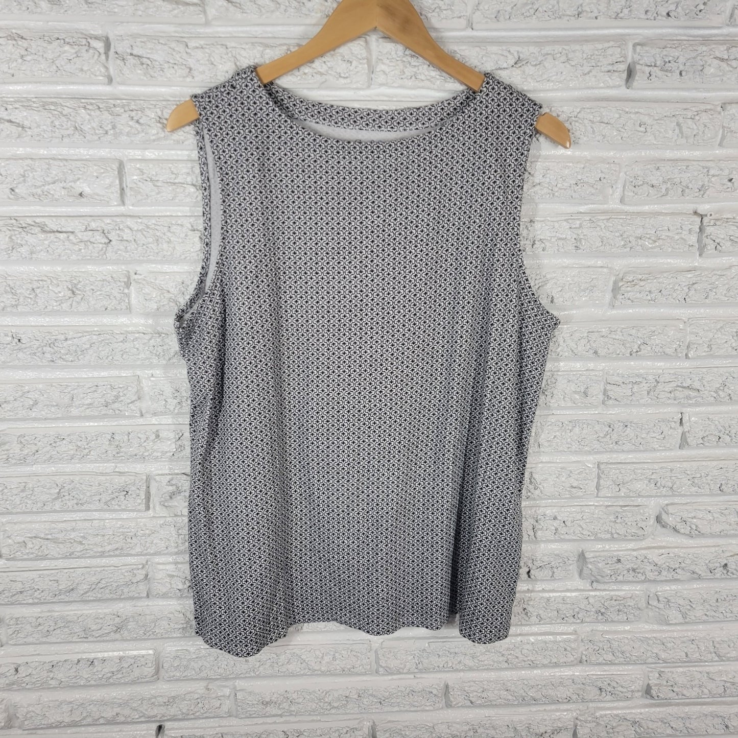 Croft Barrow Womens Top XXL Plus Tank Classic Black Geometric Cotton Lightweight