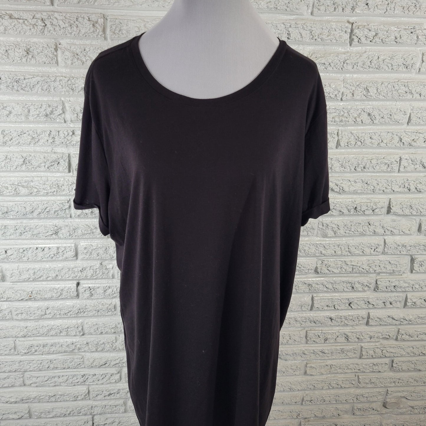 Tek Gear Womens Top 2X Plus Tee On the Go Short Sleeve Black Lightweight Casual