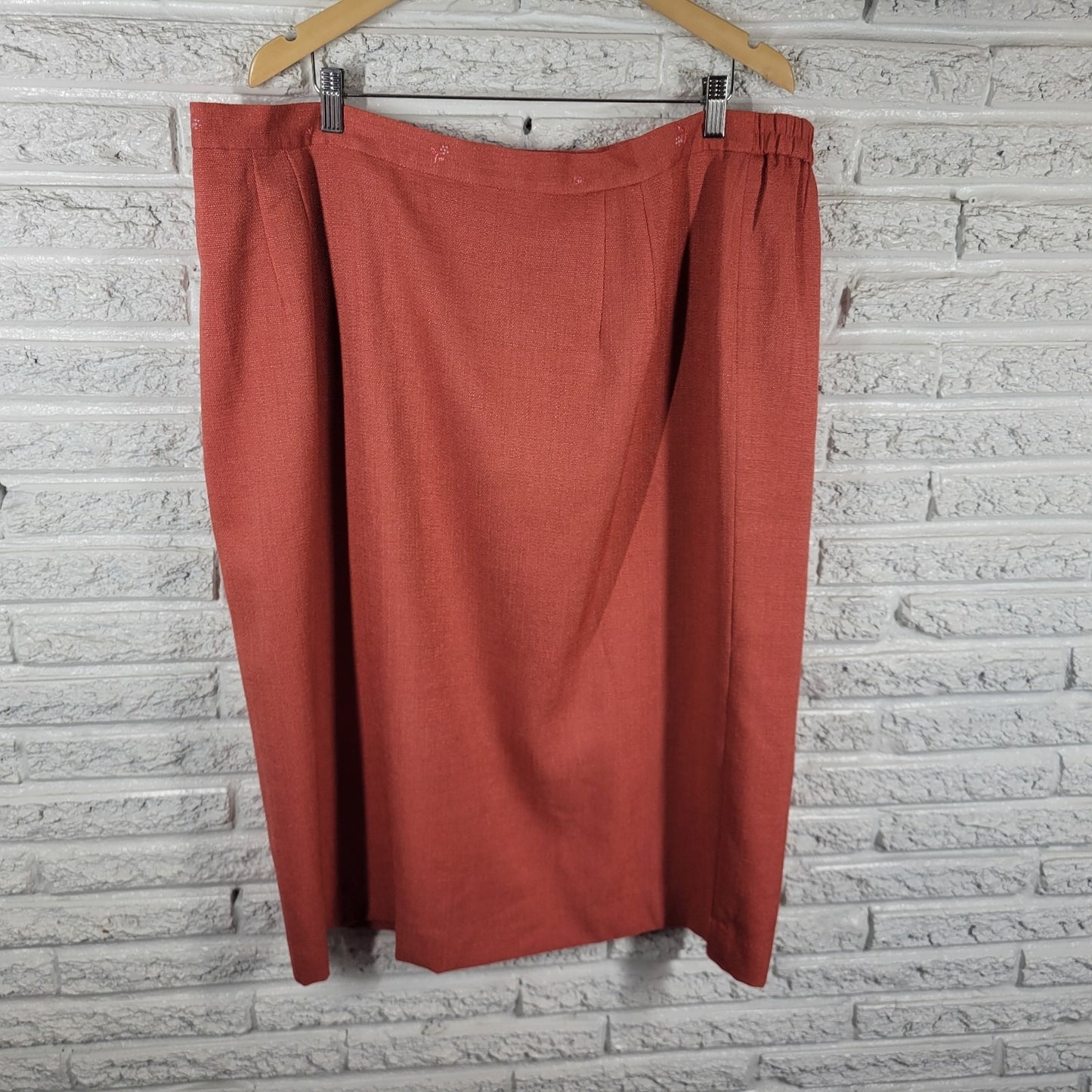 Dress Barn 24W Orange Embroidered Pencil Midi Length Zip Closure ORA30E