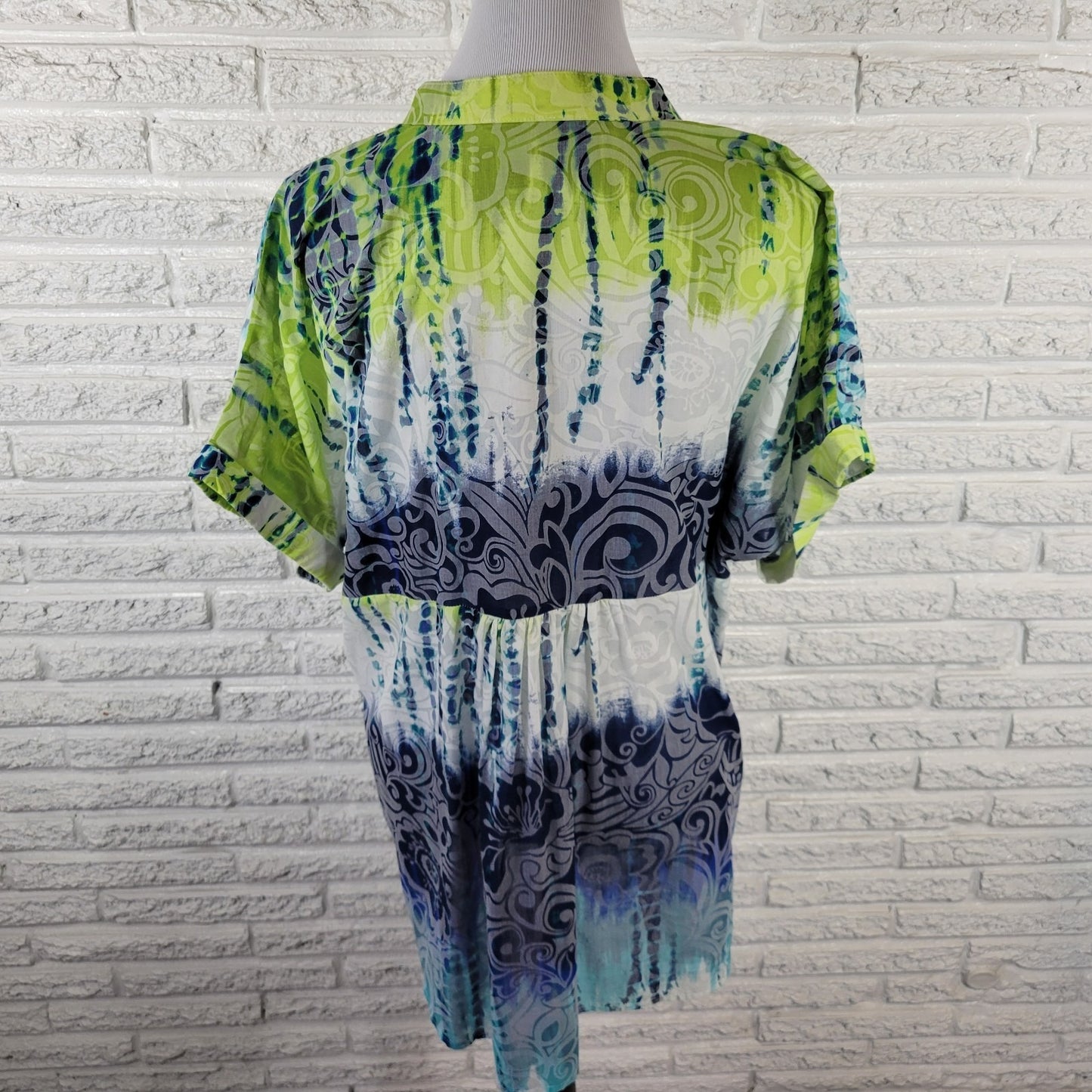 Dress Barn Women Top 2X Plus Tunic Green Blue Watercolor Lace Lightweight Casual