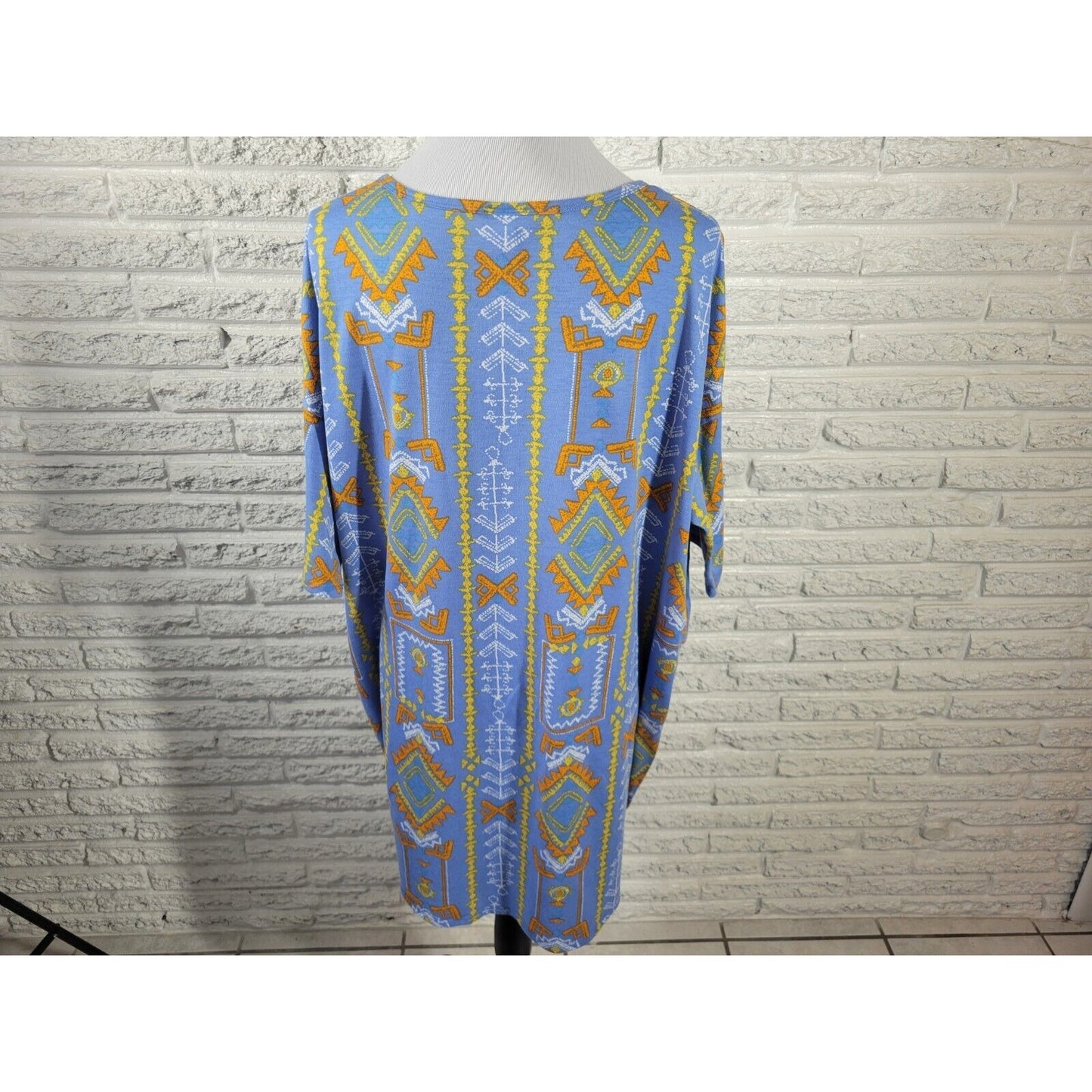 Lularoe Womens Top Extra Large XL Tee Asymmetric Casual Blue Southwestern Tribal