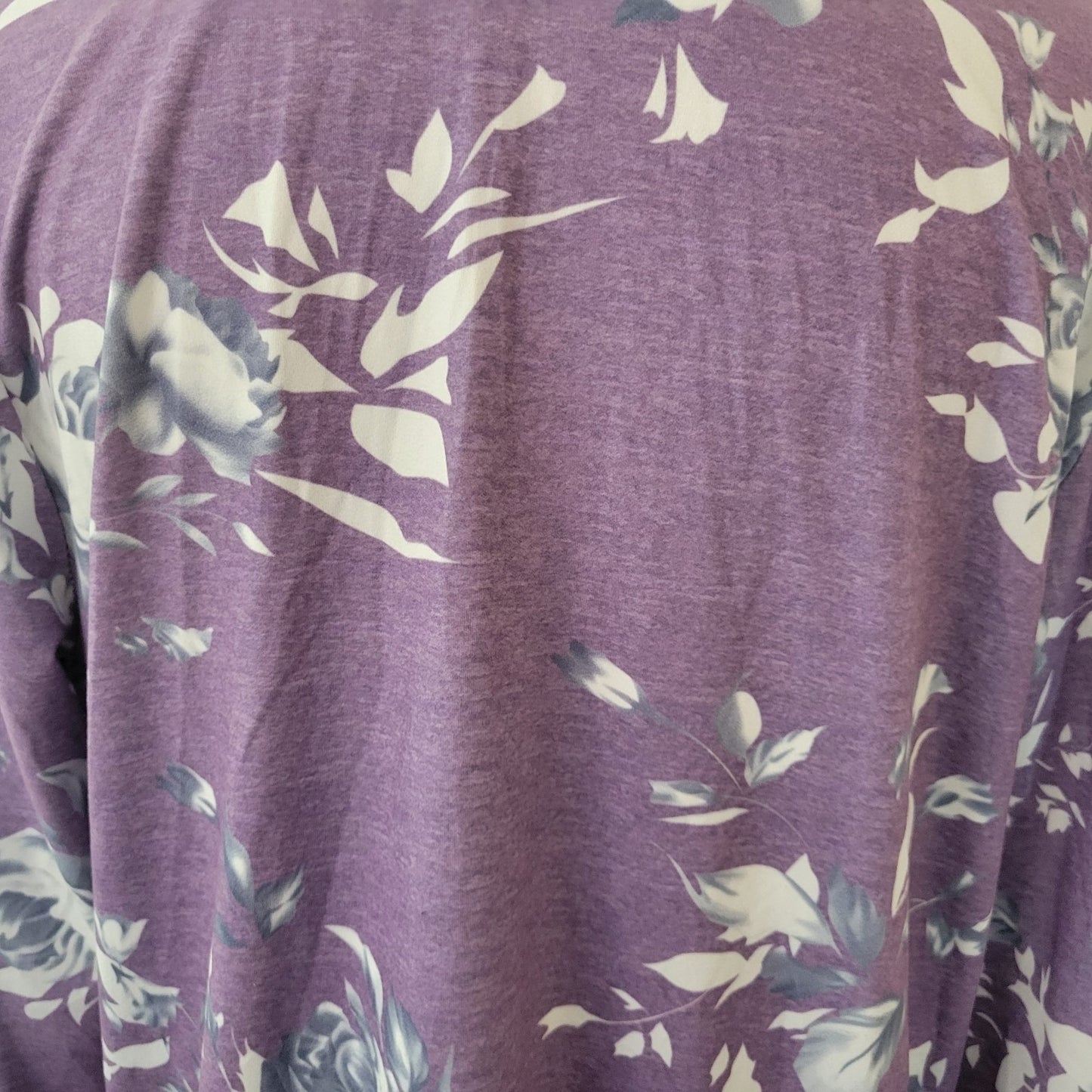 Womens Top Extra Large XL Tee Hoodie Lavender Floral Pockets Poly Blend Casual