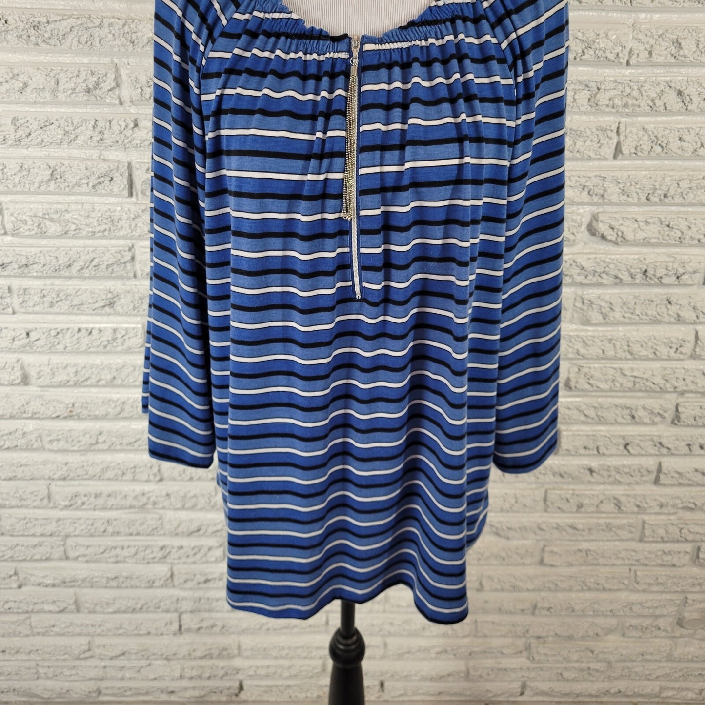Valerie Stevens Women Top XL 3/4 Sleeve Quarter Zip Poly Blend Blue White Stripe