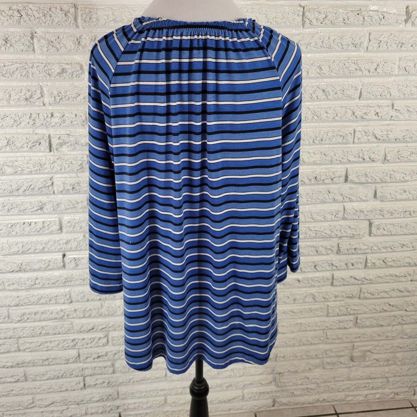 Valerie Stevens Women Top XL 3/4 Sleeve Quarter Zip Poly Blend Blue White Stripe