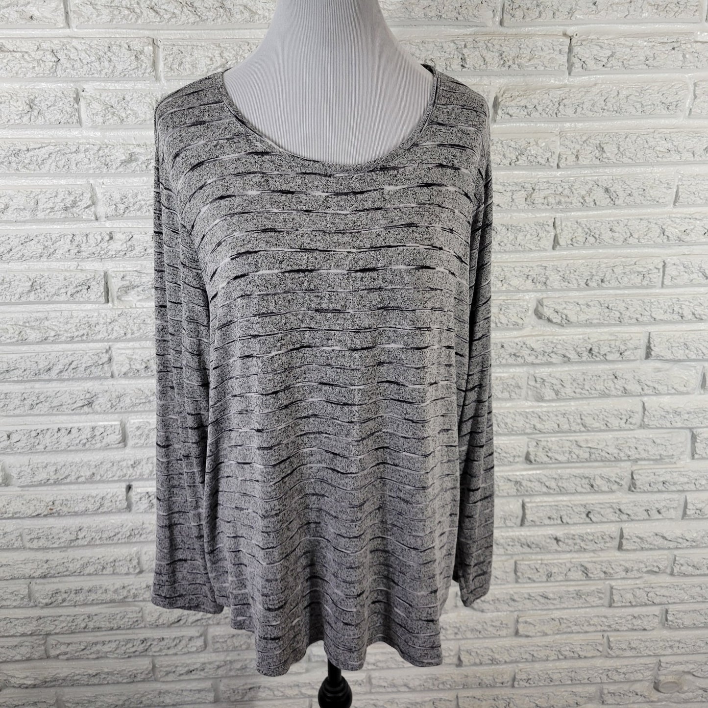 Apt 9 Womens Top 2X Plus Long Sleeve Gray Stripe Sheer Rayon Blend Casual Knit