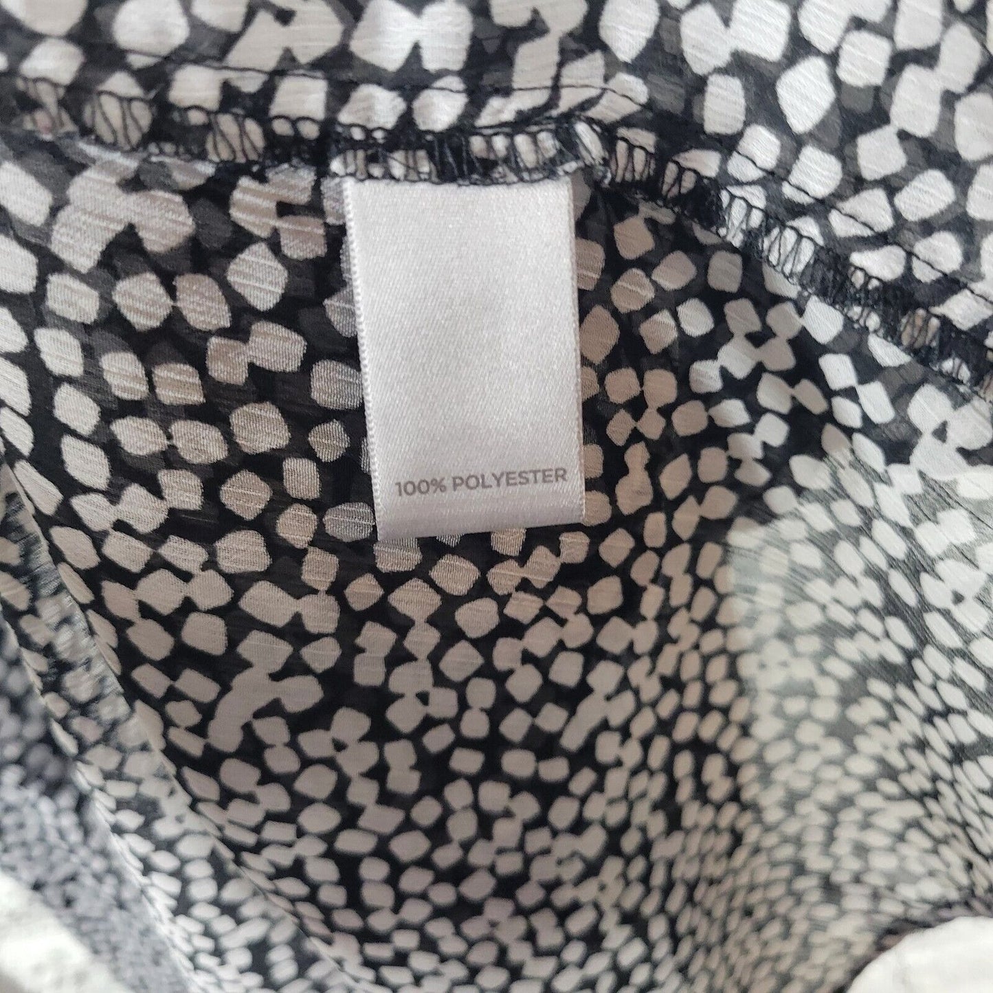 Avenue Women Top 26 28 Plus Tunic Flutter Sleeve White Squares Ruffle Sheer