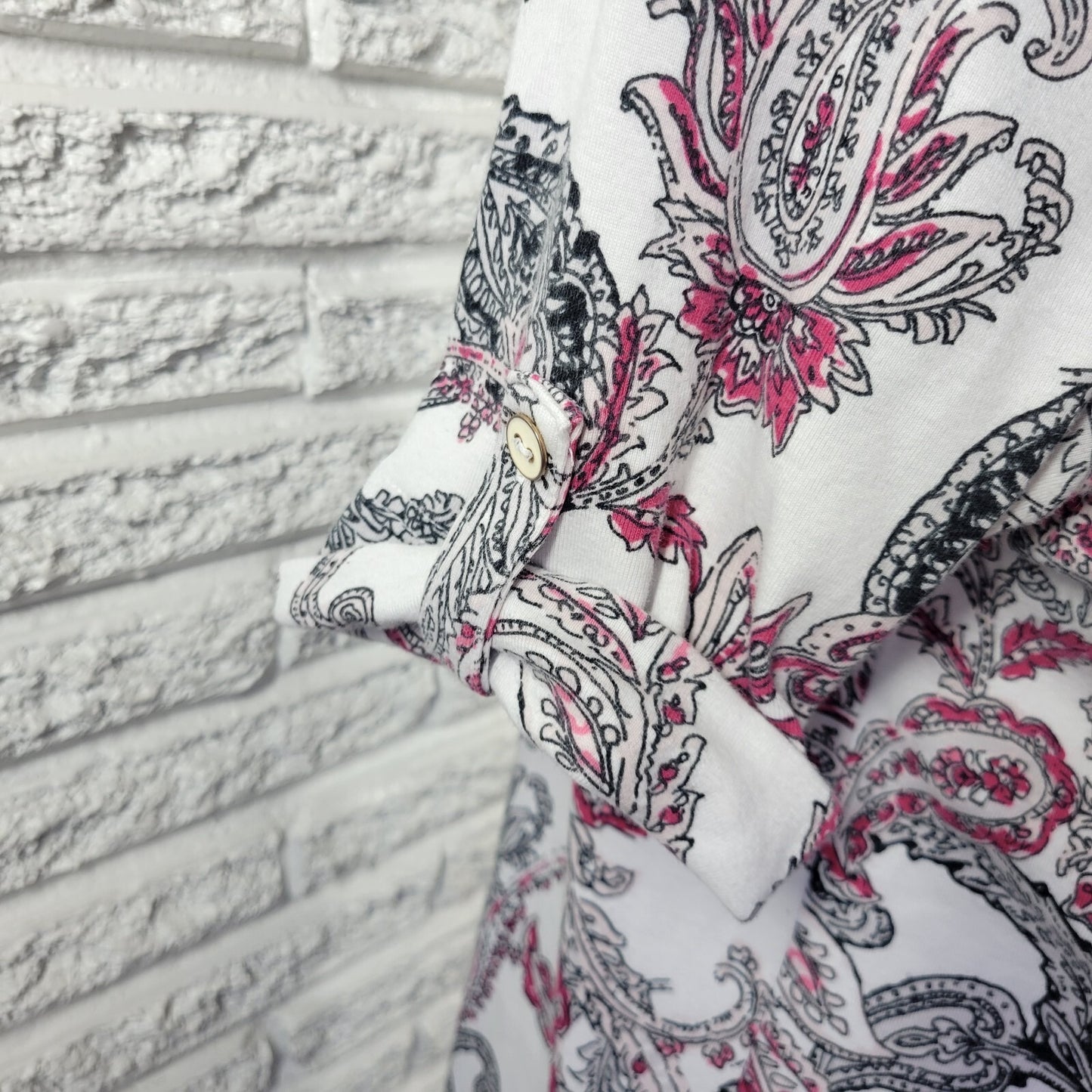 Croft Barrow Womens Top Extra Large Tee Roll Tab Sleeve Cotton Pink Paisley