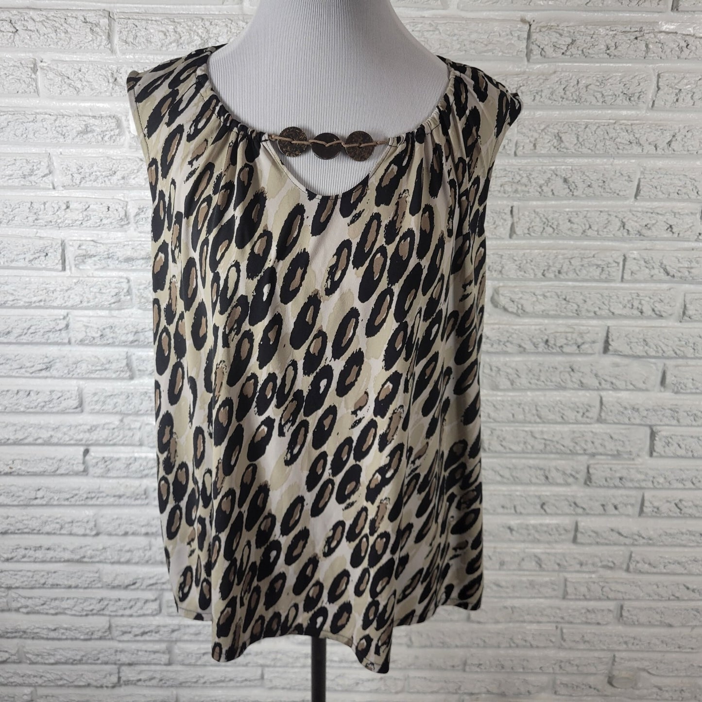 East 5th Womens Top 2X Plus Sleeveless Black Tan Animal Print Keyhole Poly Blend