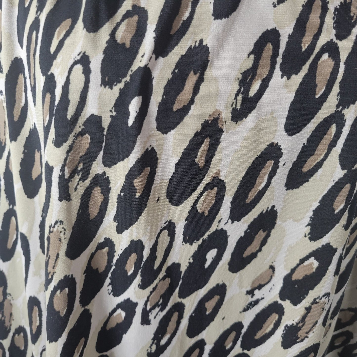 East 5th Womens Top 2X Plus Sleeveless Black Tan Animal Print Keyhole Poly Blend