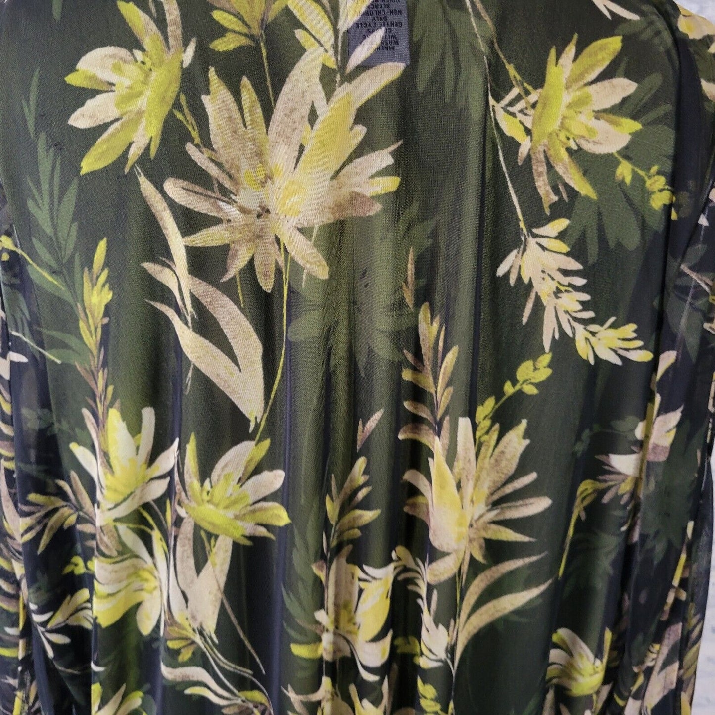 Catherines Womens Top 1X Split Sleeve with Tank Lightweight Green Floral Office