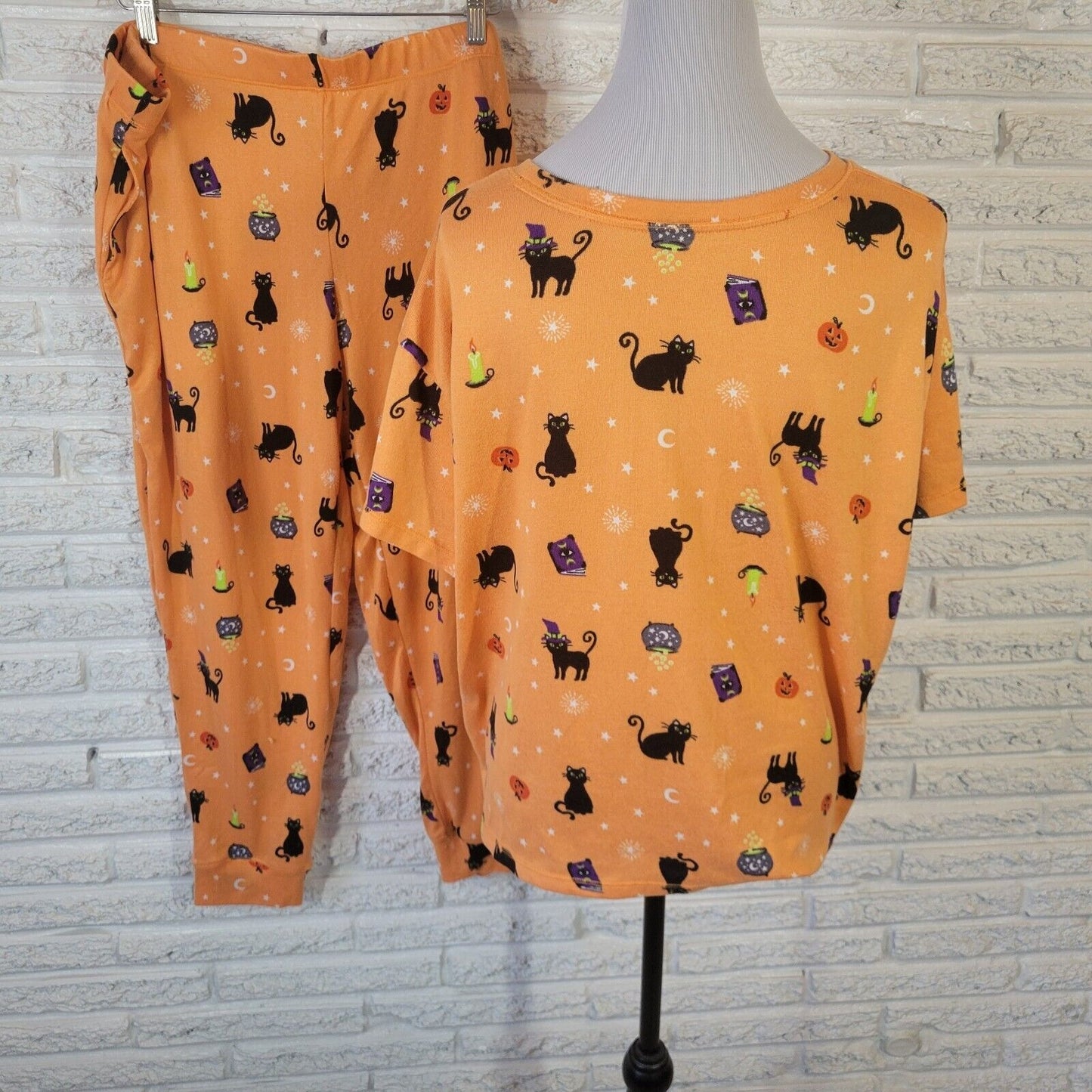 Halloween Womens Pajama Set 2X Knit Orange Cats All Over Lightweight Loungewear