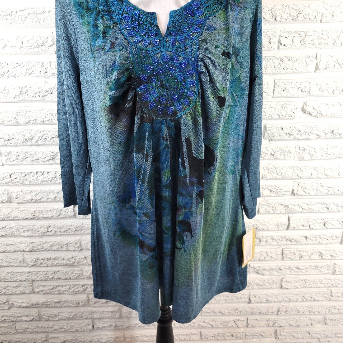 Energe Womens Top 2X Plus Tunic 3/4 Sleeve Blue Floral Rhinestone Lace Trim