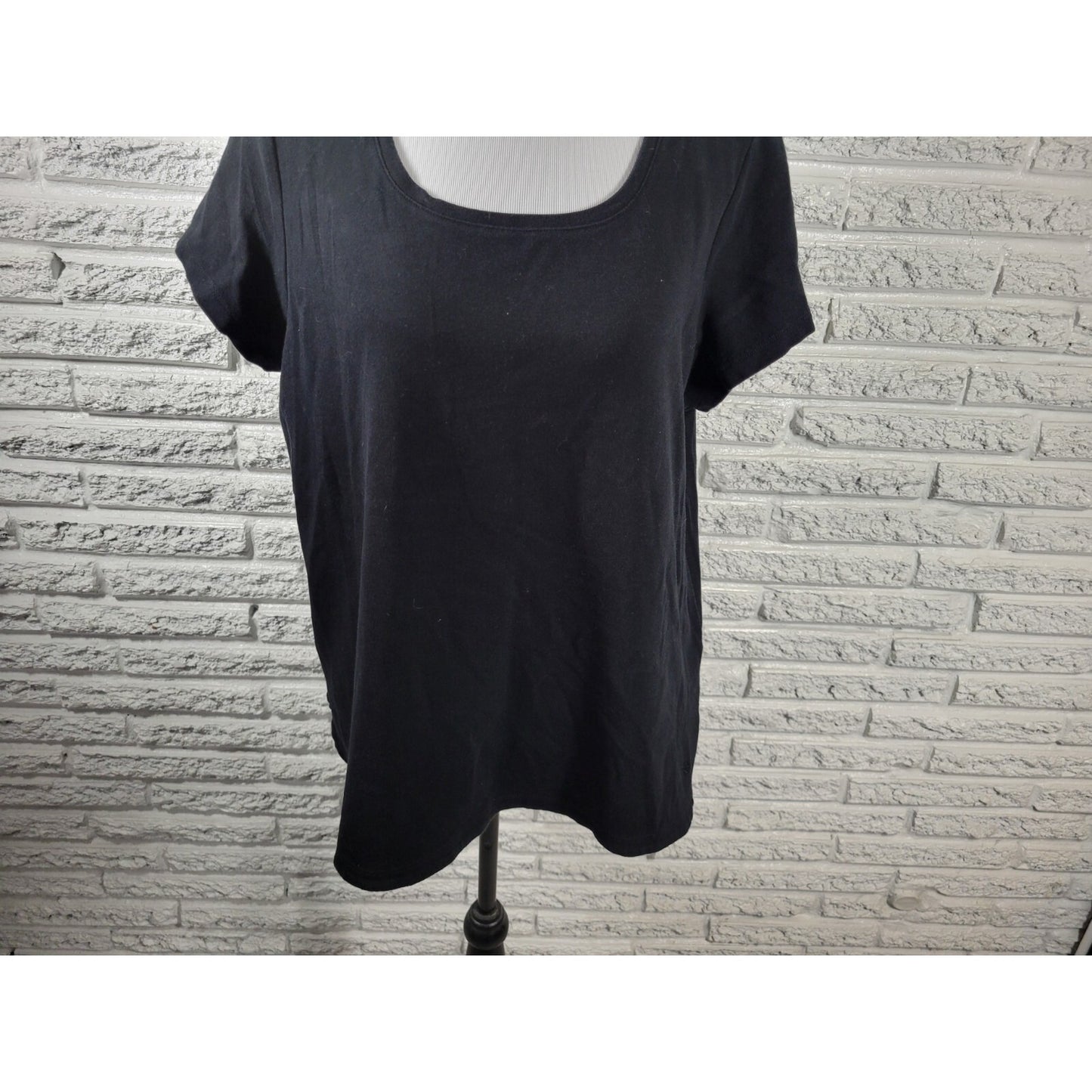Isaac Mizrahi Live QVC Womens Top 1X Plus Tee Cap Sleeve Black Cotton Casual