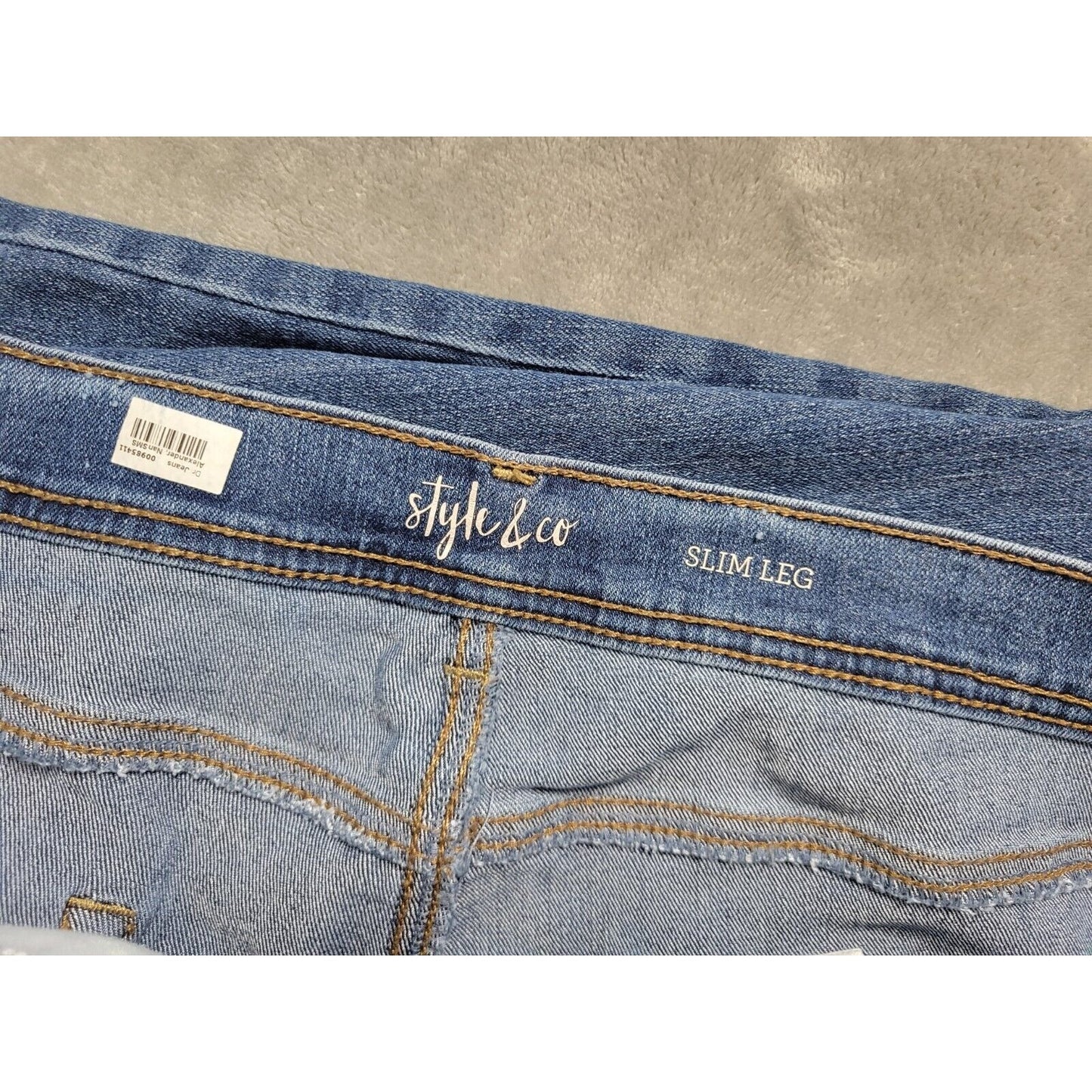 Style & Co Womens Jeans 18 Plus Long Slim Leg Tapered Zip Fly Medium Blue Denim