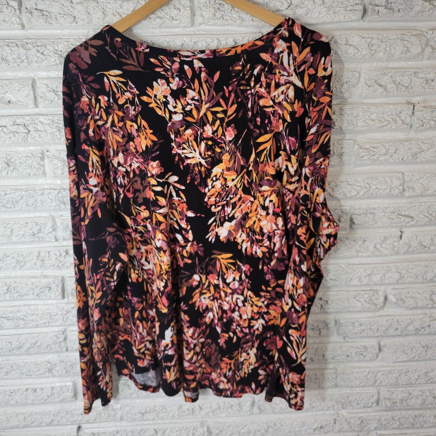 Westbound Womens Top 3X Plus Long Sleeve Knit Orange Black Floral Casual Comfy