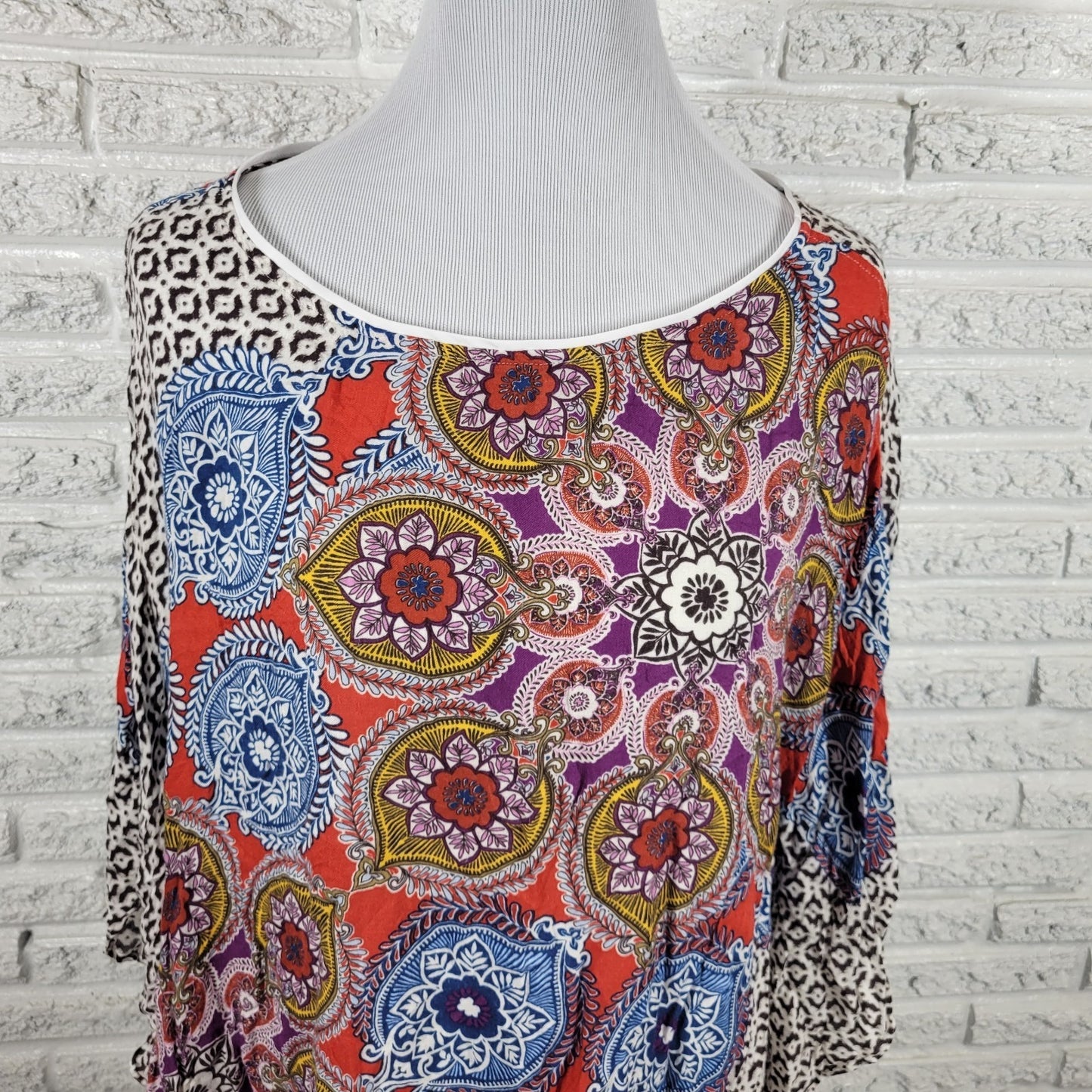 Chico's Women's L/XL Red Blue Geometric Semi-Sheer Rayon Blouse Top Round Neck